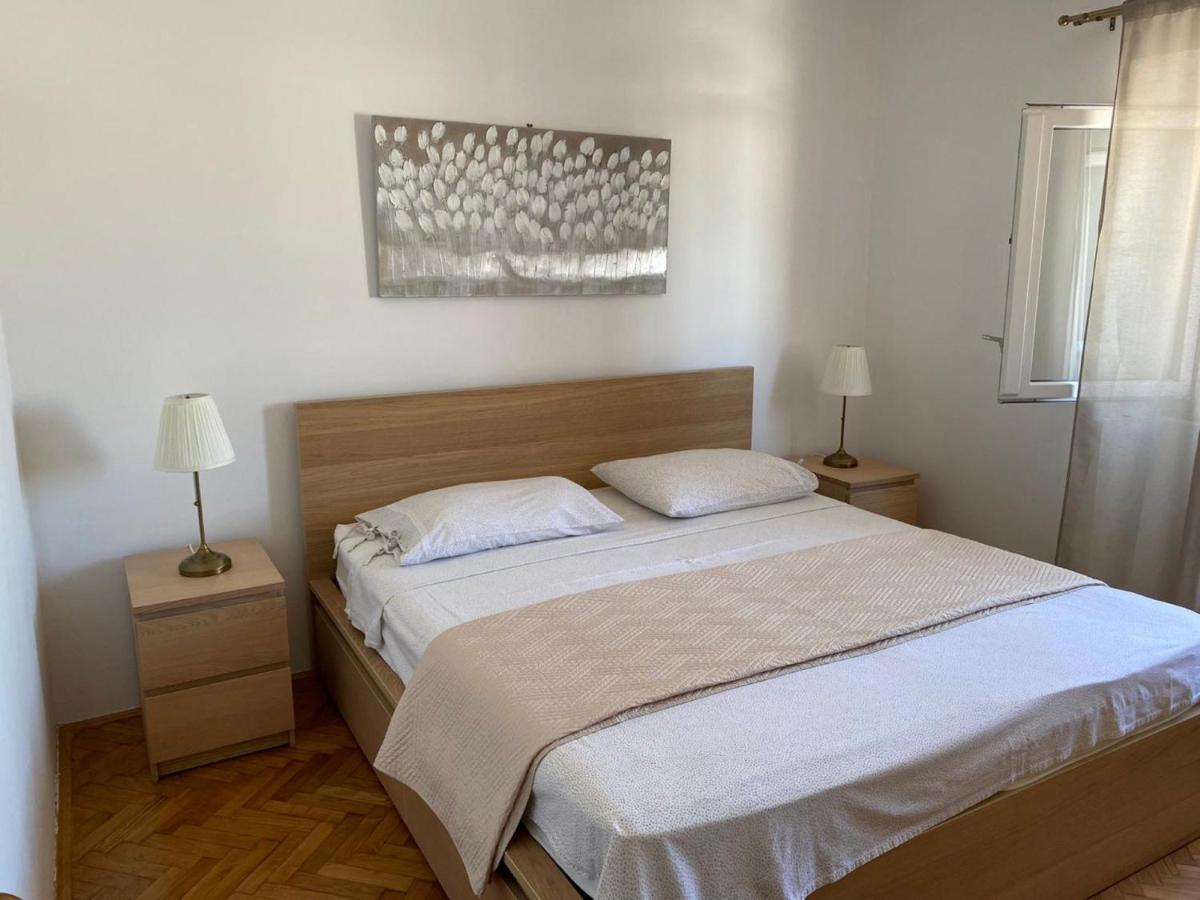 Apartments Barbaresko Lumbarda Extérieur photo