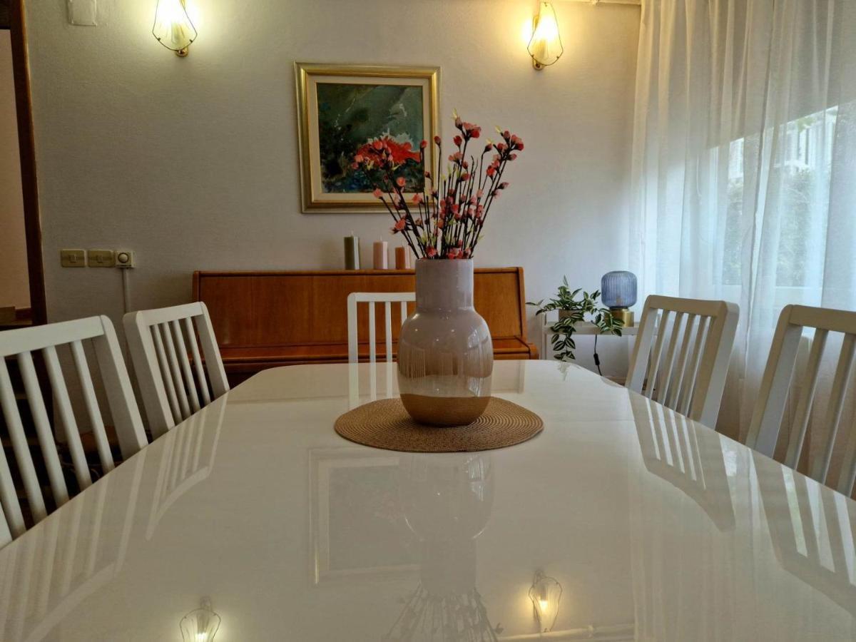 Apartments Barbaresko Lumbarda Extérieur photo