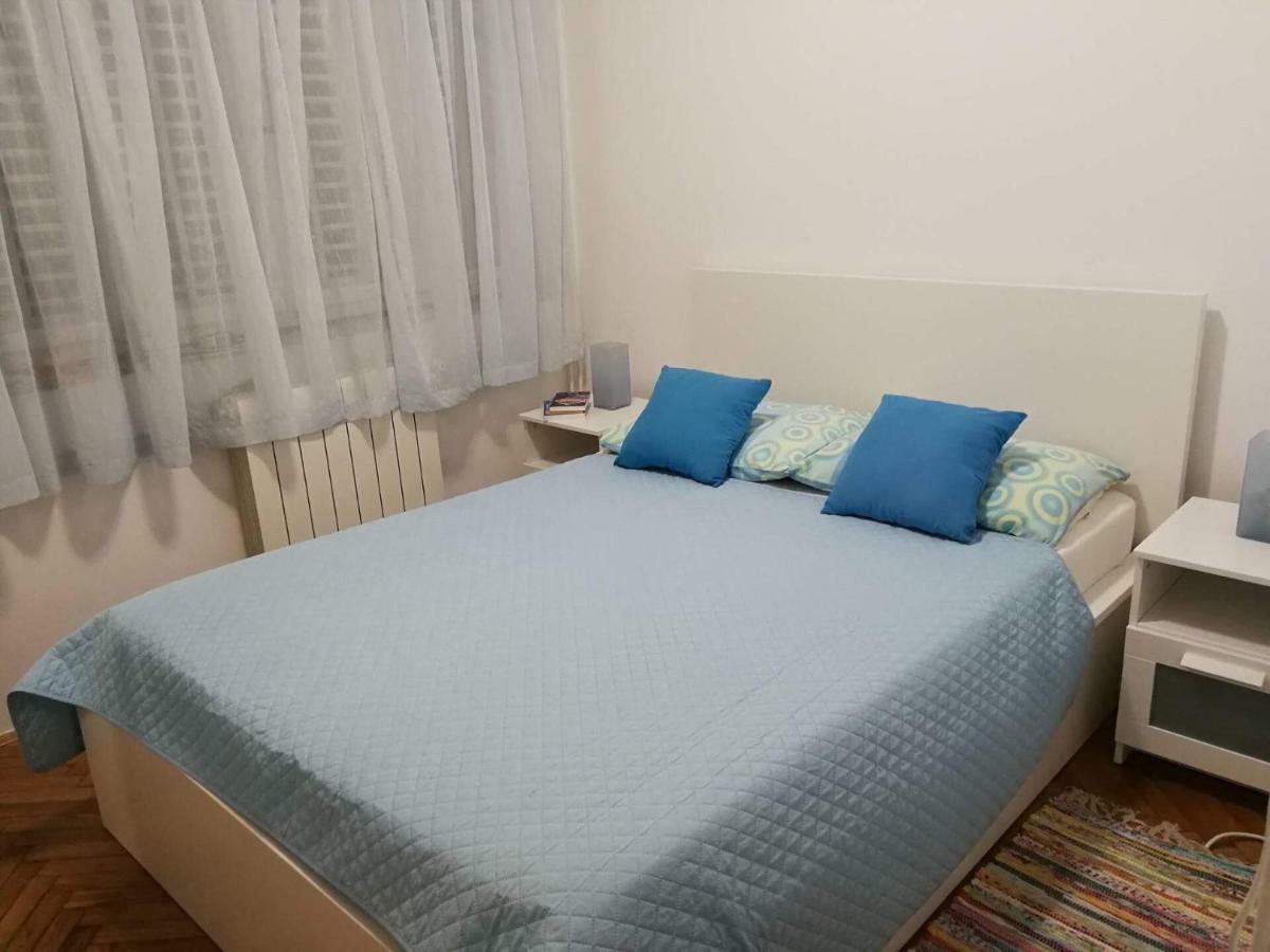 Apartments Barbaresko Lumbarda Extérieur photo