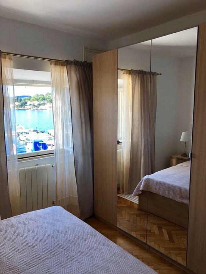 Apartments Barbaresko Lumbarda Extérieur photo